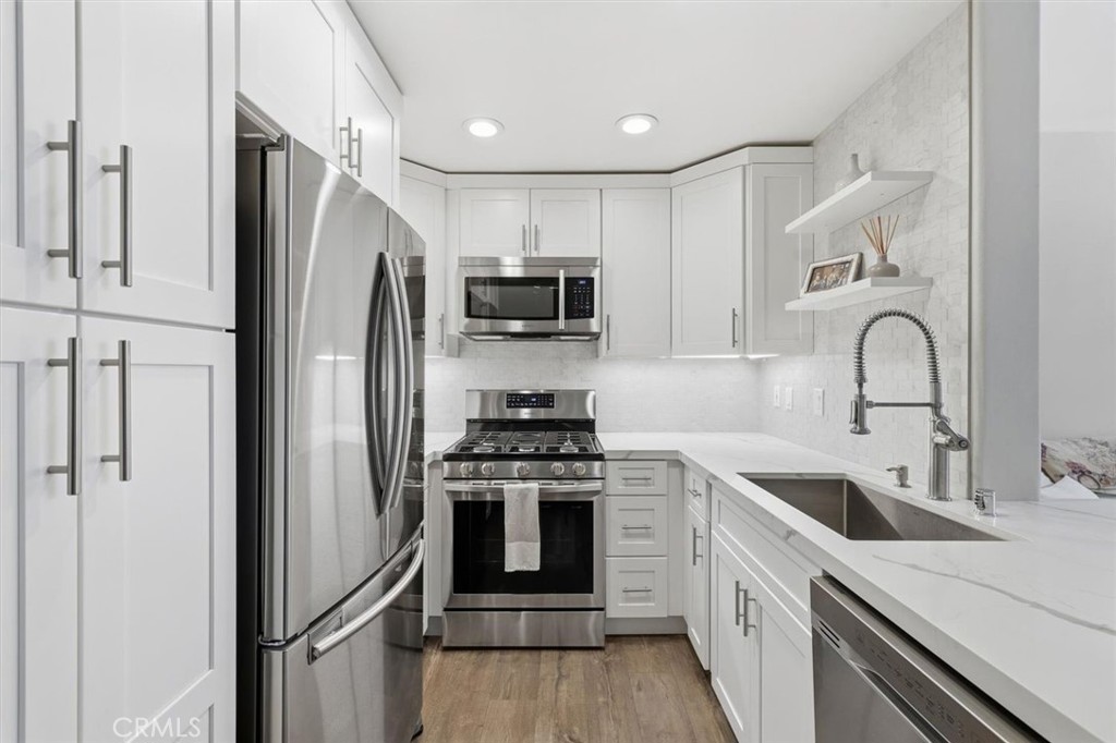 7120 La Tijera Boulevard D101