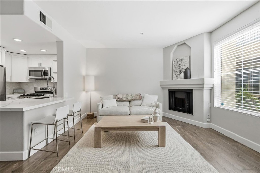 7120 La Tijera Boulevard D101