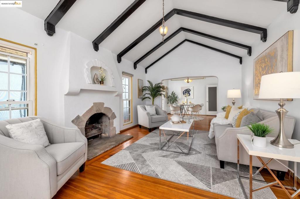ARROYO PARK - Residential