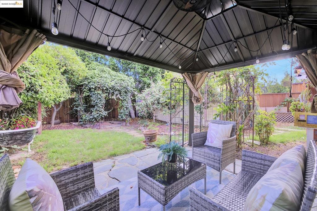 ARROYO PARK - Residential