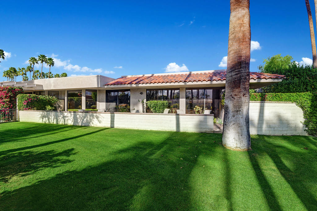 The Springs C.C. - Residential