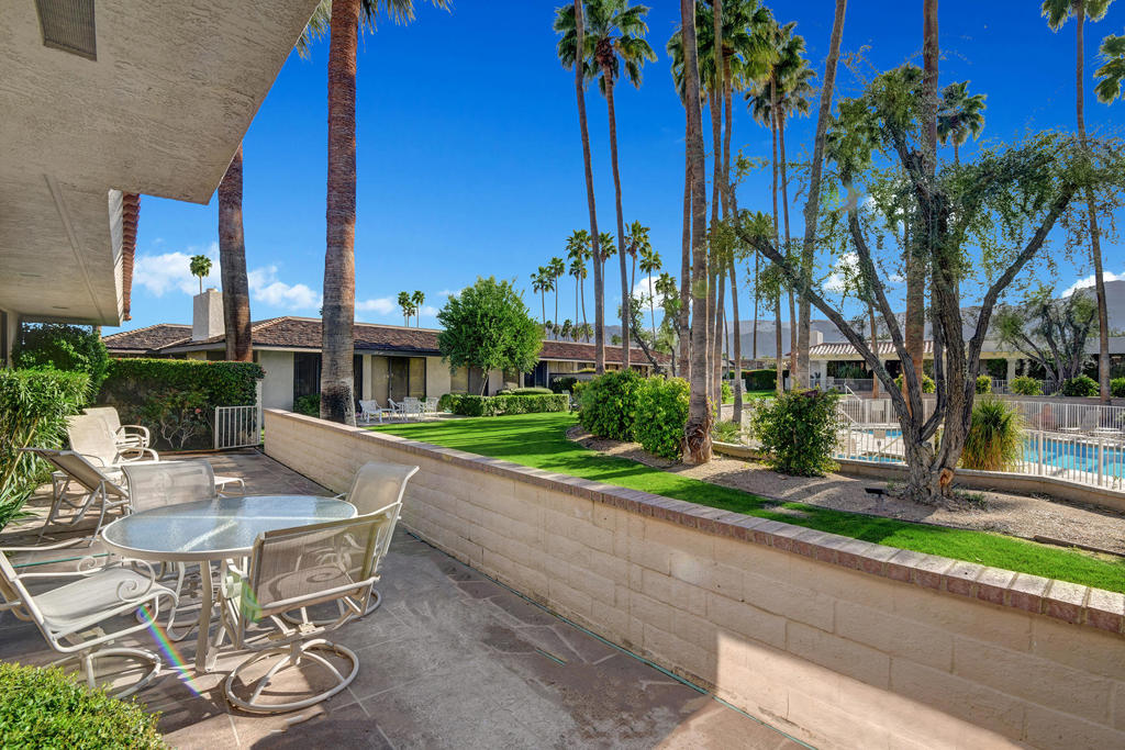 The Springs C.C. - Residential