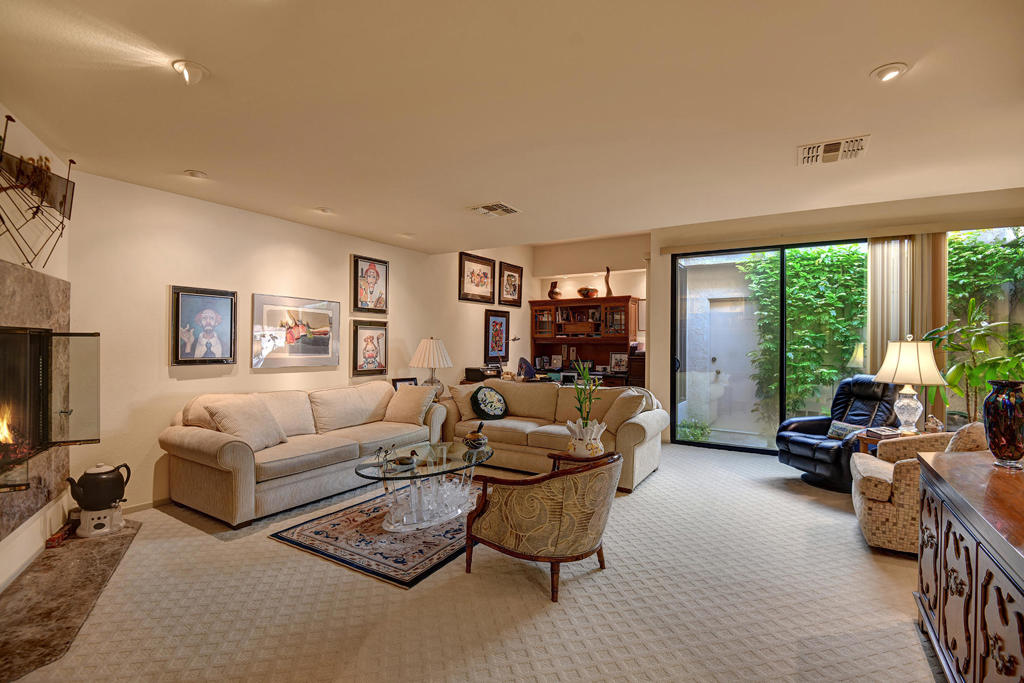 The Springs C.C. - Residential