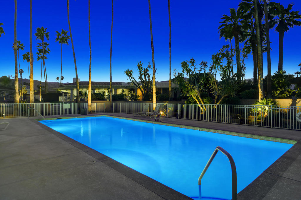 The Springs C.C. - Residential