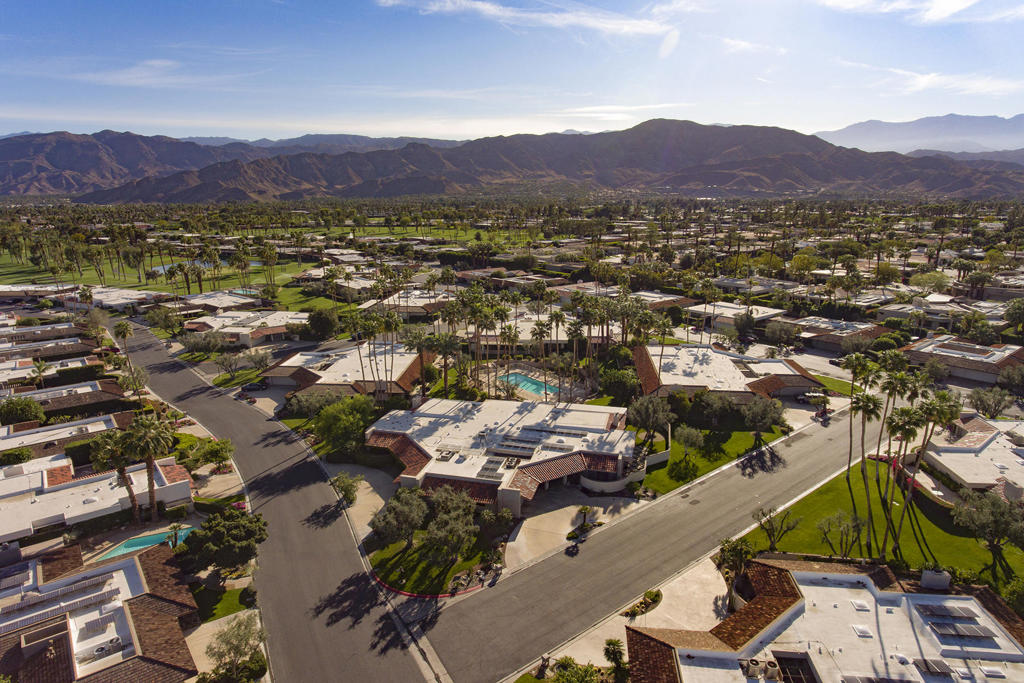 The Springs C.C. - Residential