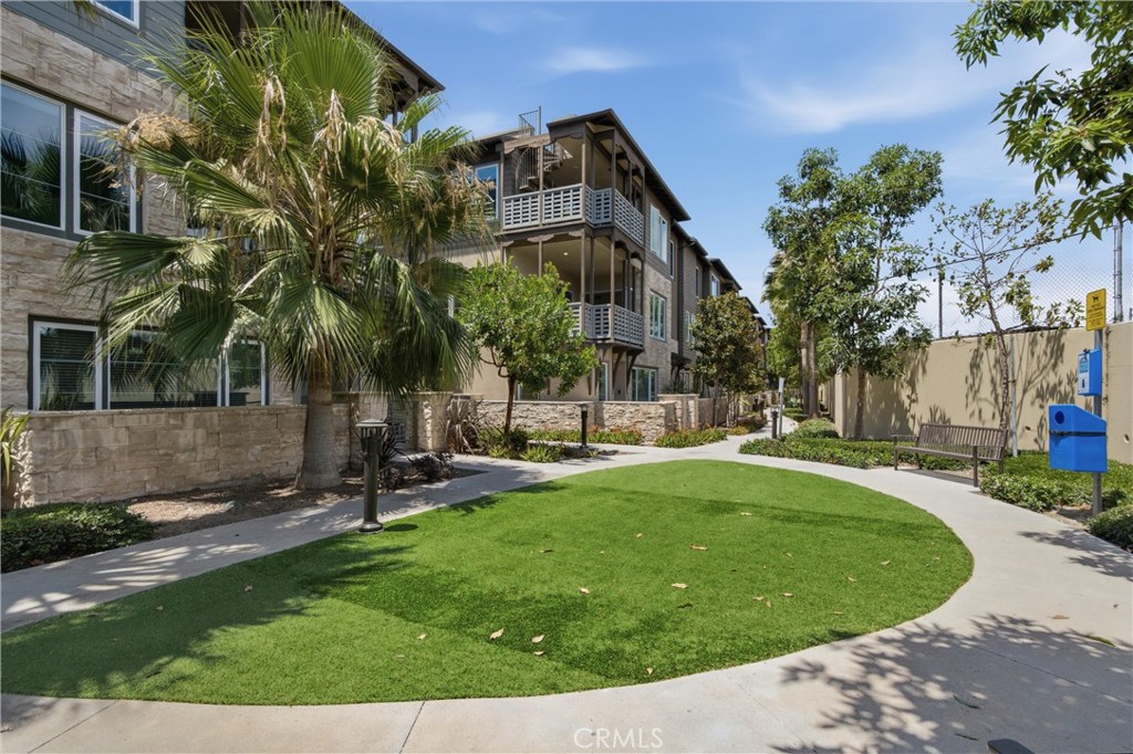 1313 Doheny