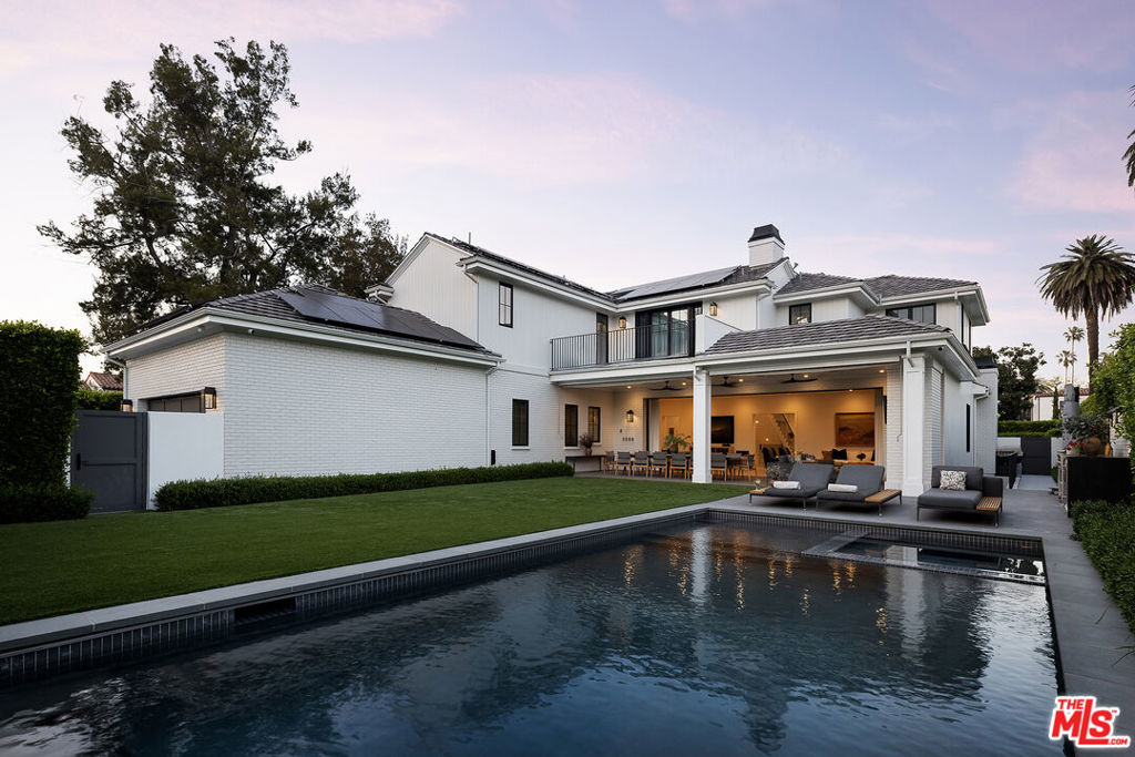 1628 Georgina Avenue