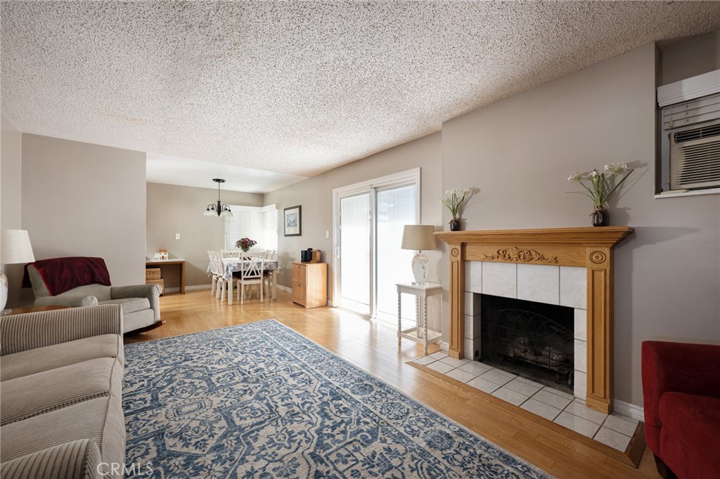 4418 West Tiller Avenue