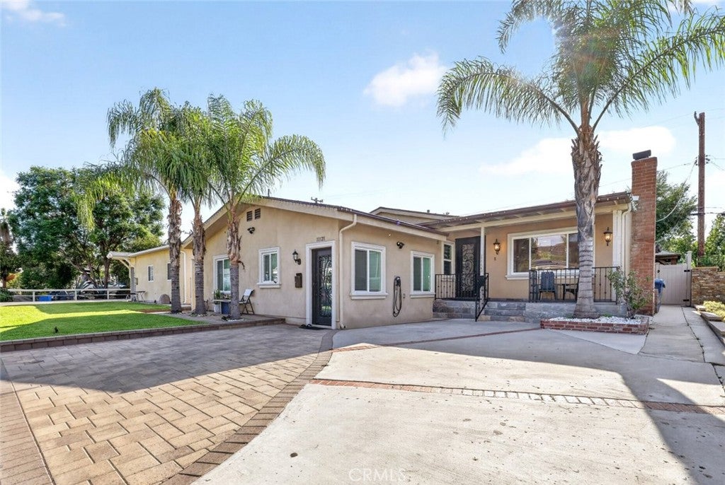 11123 Odell Avenue