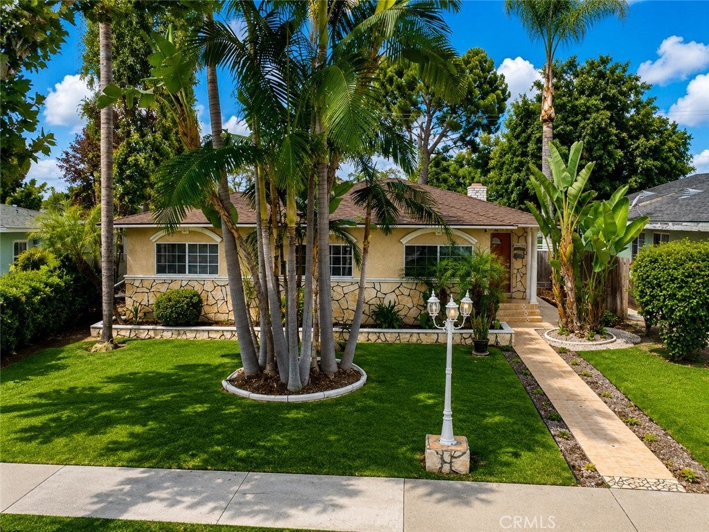 10529 La Mirada BLVD, Whittier CA 90604