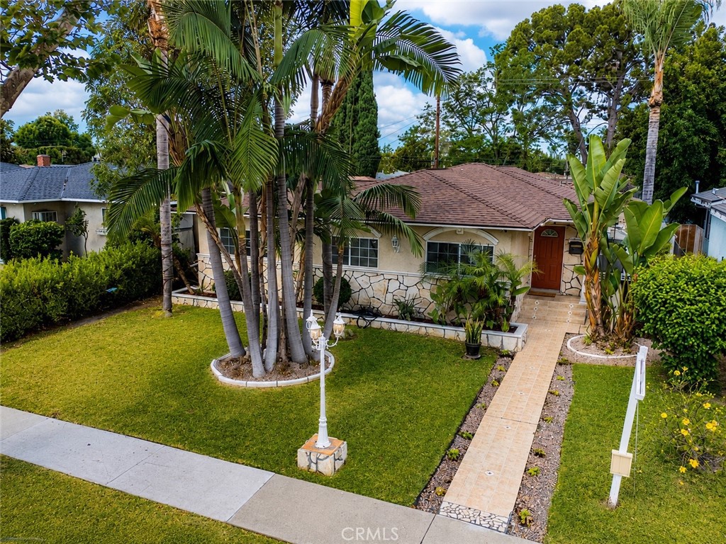 10529 La Mirada