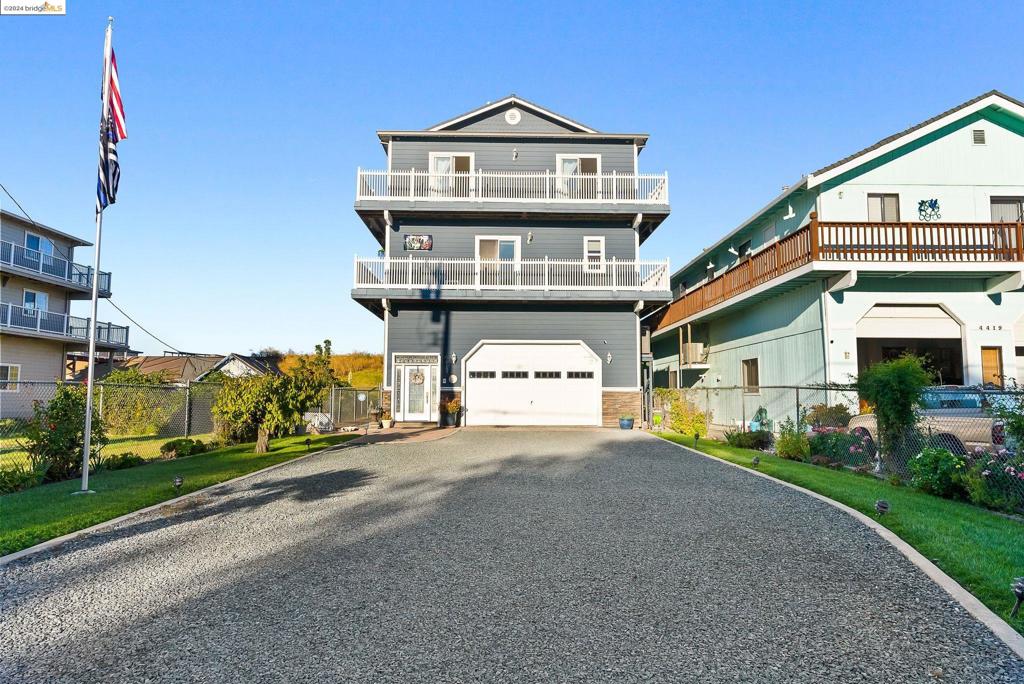 WATERFRONT - Residential