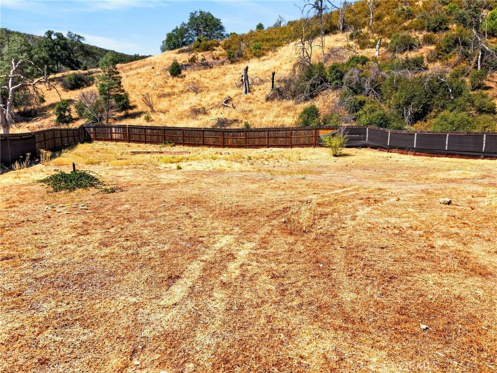 3865 Spring Valley