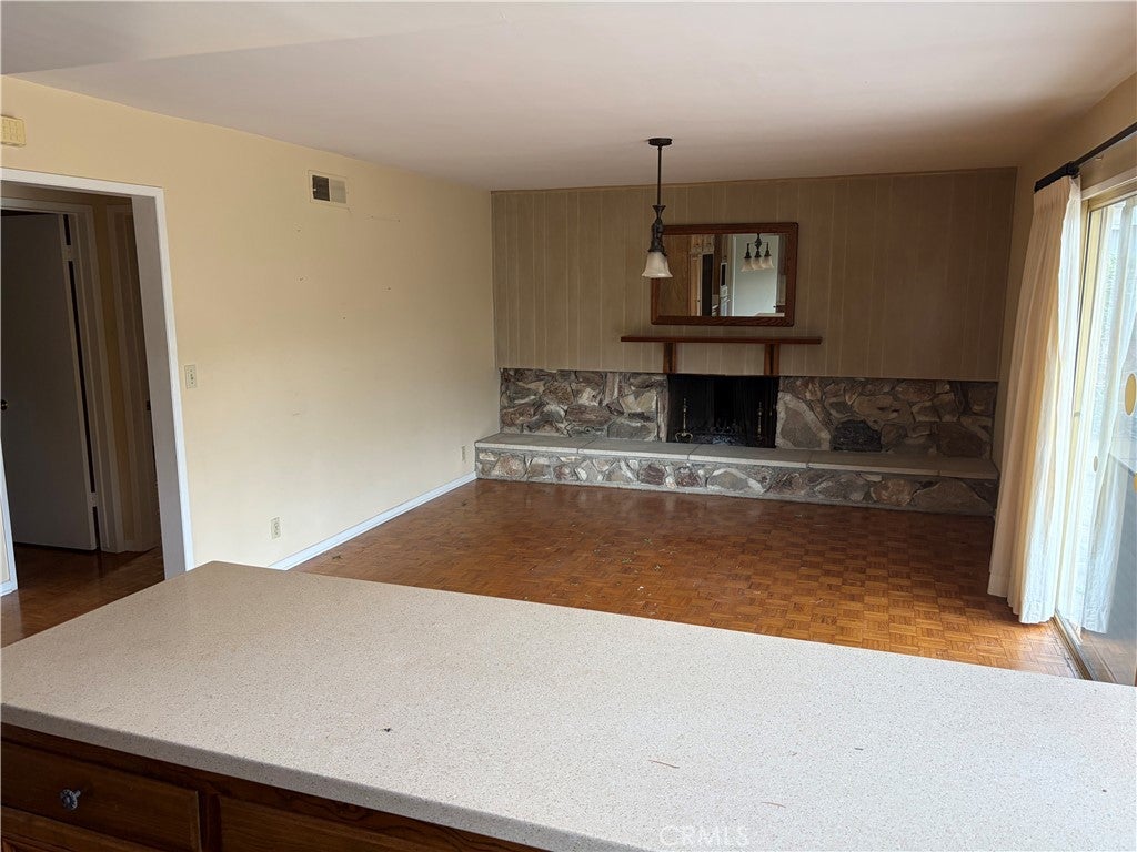 4217 Birchwood