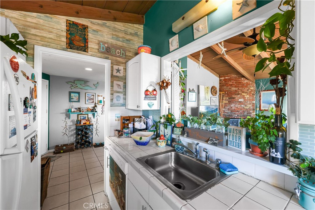 Victoria Beach (VB) - Residential Income