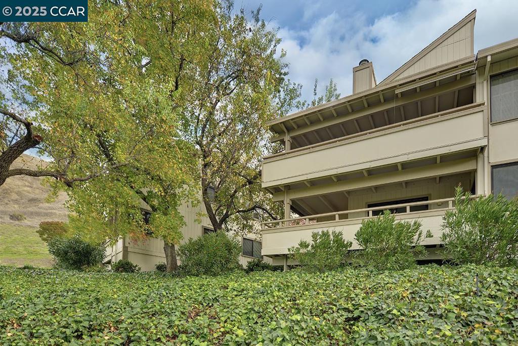 ROSSMOOR - Residential