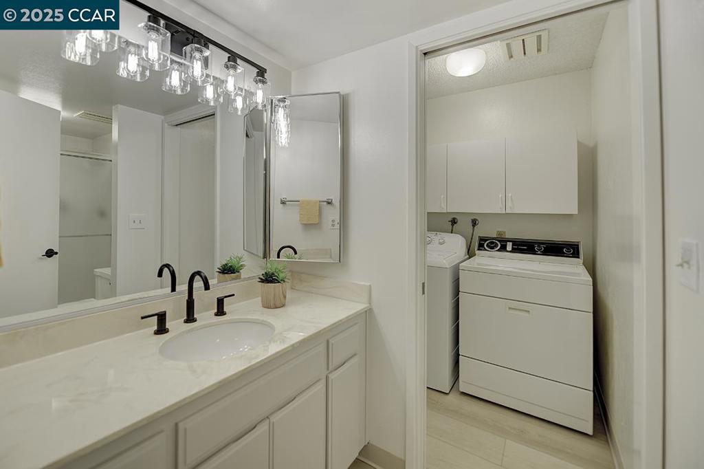 ROSSMOOR - Residential