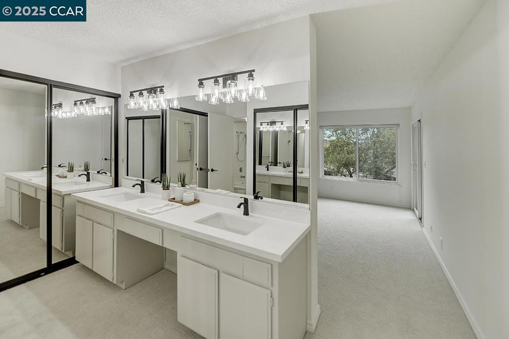 ROSSMOOR - Residential