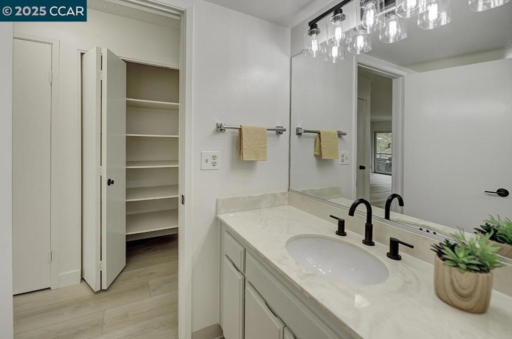 ROSSMOOR - Residential