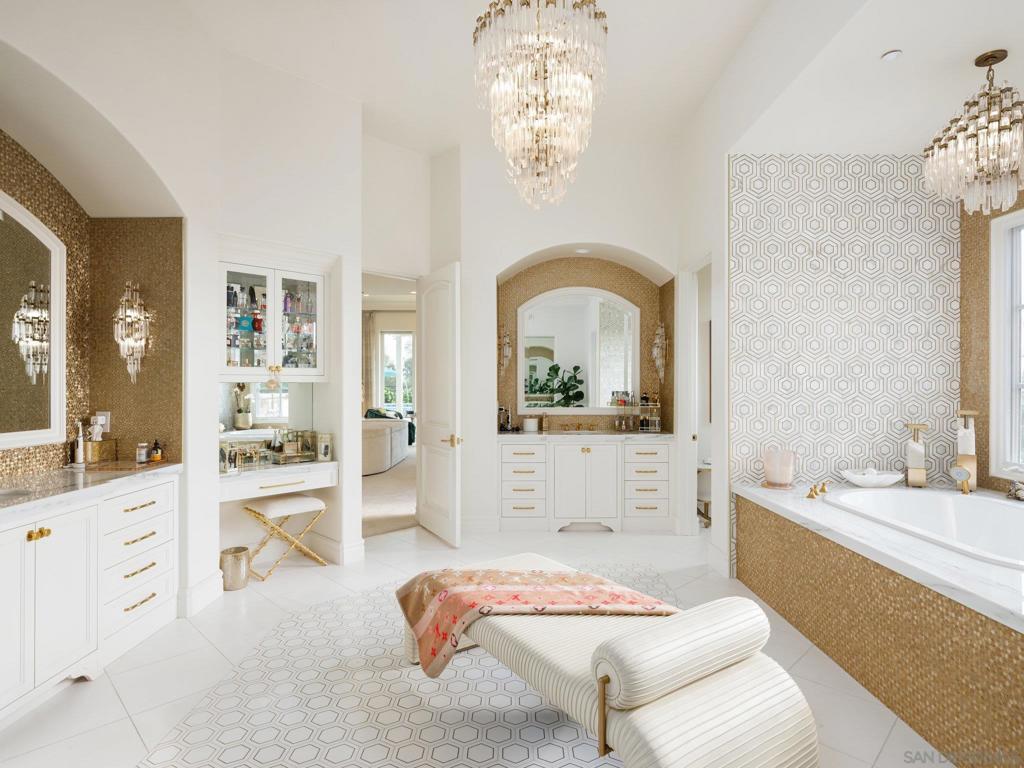 Rancho Santa Fe - Residential