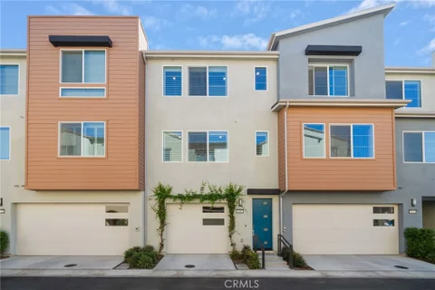 MLS: OC26211512