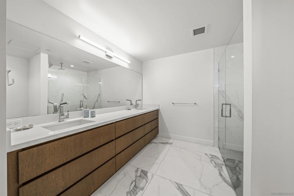 Downtown - Residential Lease
