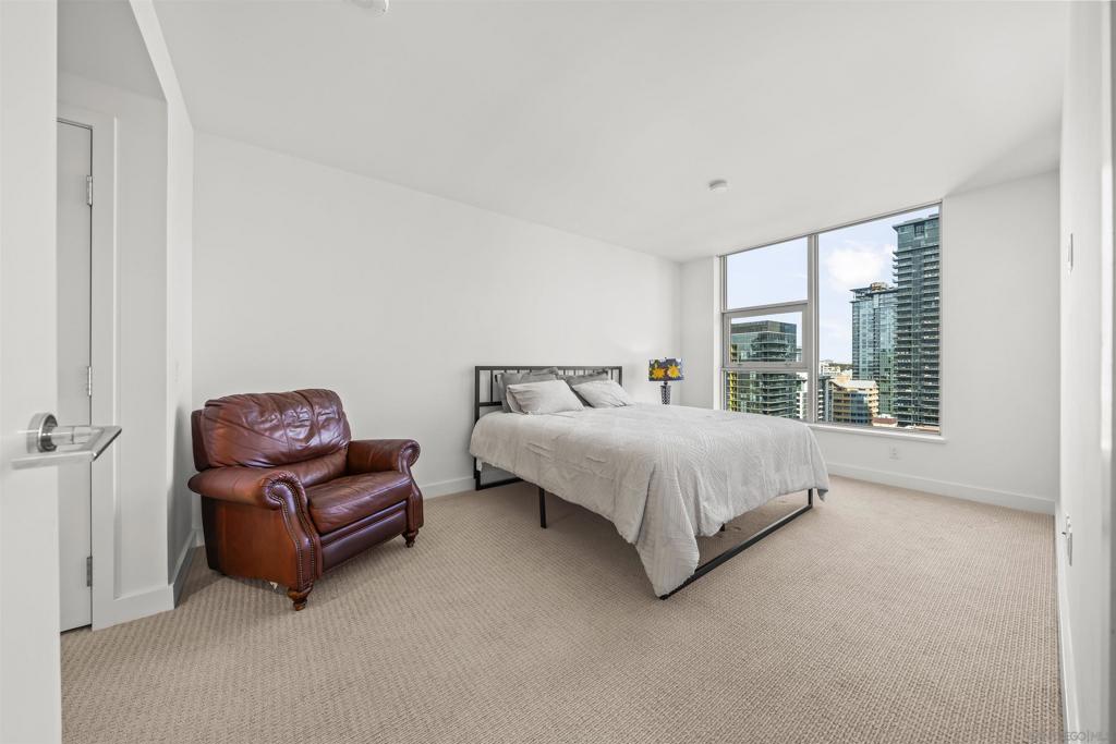 Downtown - Residential Lease