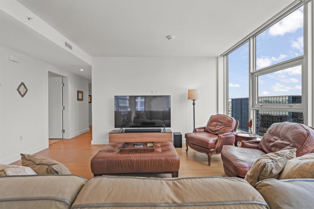 Downtown - Residential Lease