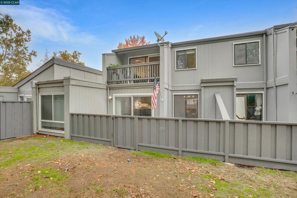 DIABLO COMMONS - Residential