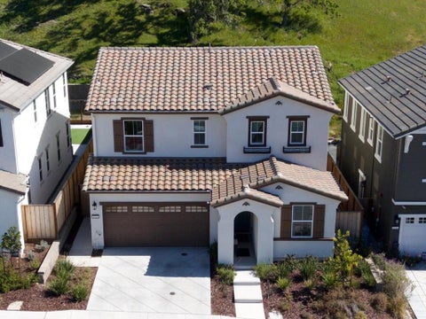 Photo of 8110 Little Barn Lane, Gilroy, CA 95020 (MLS # ML82038903)