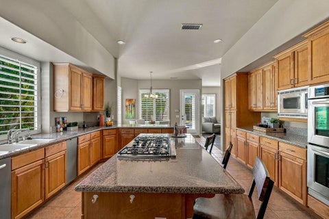 Tiny photo for 33 Scarborough Way, Rancho Mirage, CA 92270 (MLS # 219154511DA)