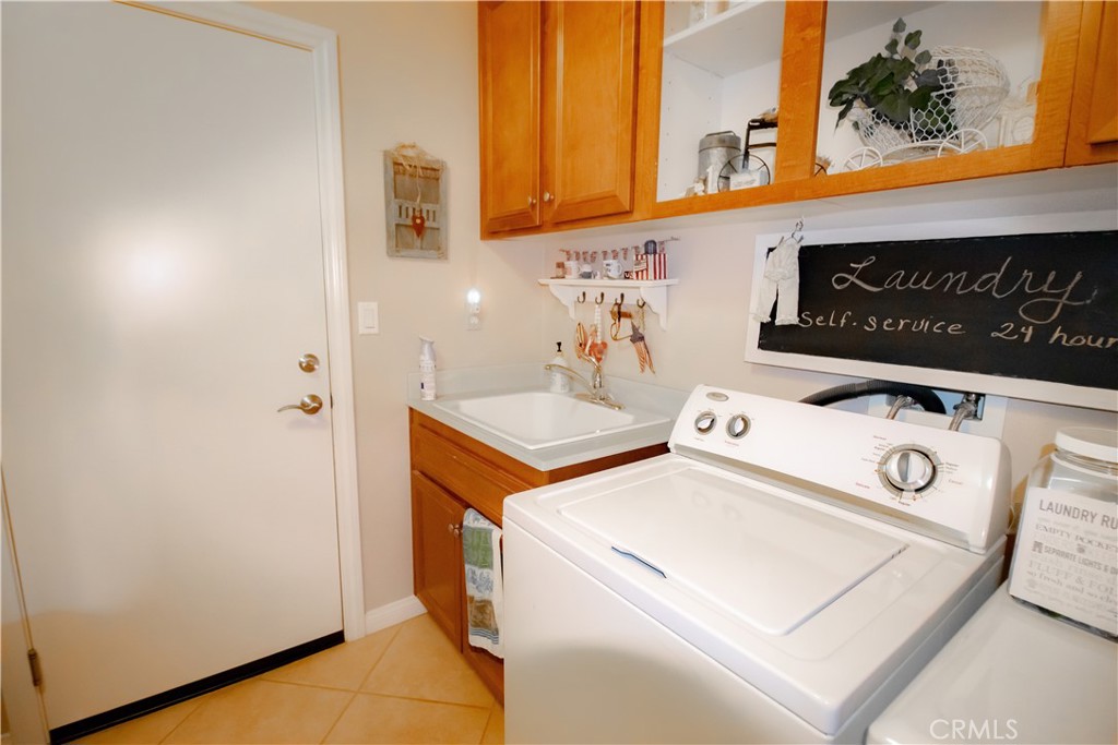 671 Zaharias Circle