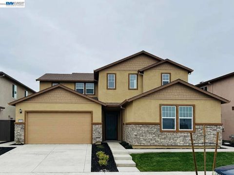 Photo of 7018 Blue Bay Ln Ln, Stockton, CA 95219 (MLS # 41127341)