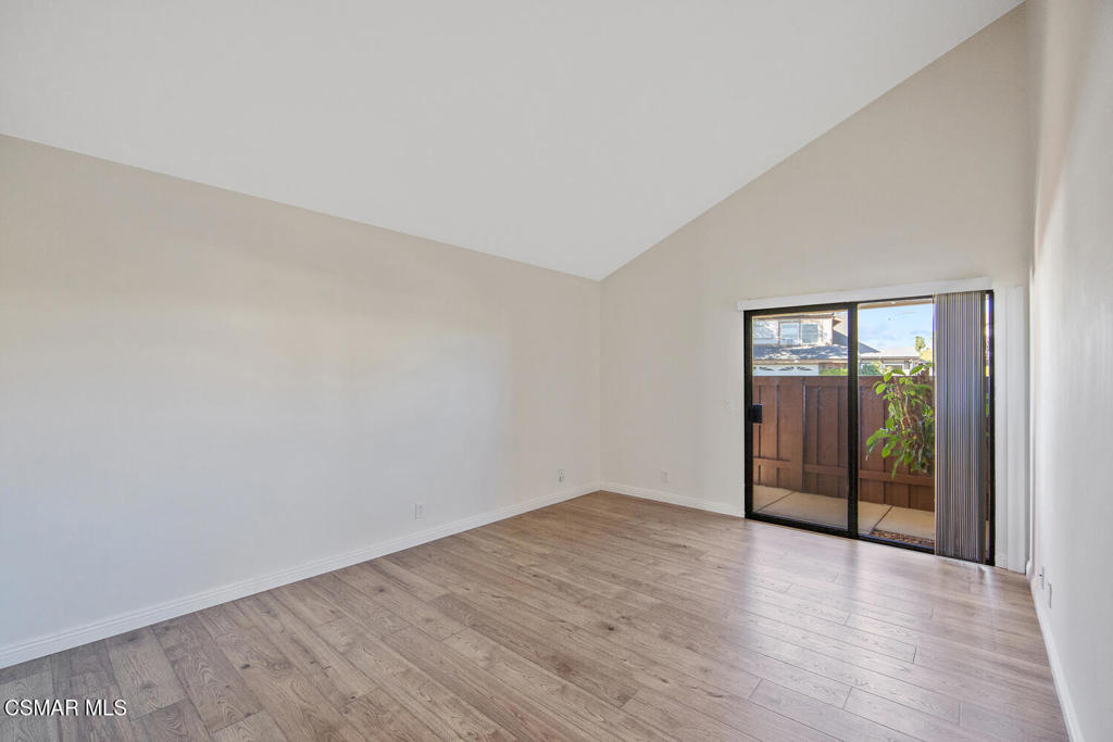 Shadow Run/Borchard-155 - 1000712 - Residential