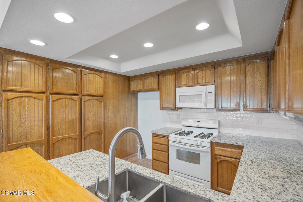 Shadow Run/Borchard-155 - 1000712 - Residential