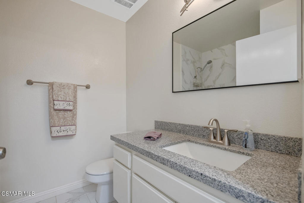 Shadow Run/Borchard-155 - 1000712 - Residential