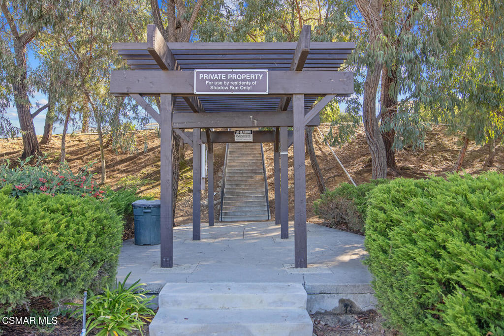 Shadow Run/Borchard-155 - 1000712 - Residential