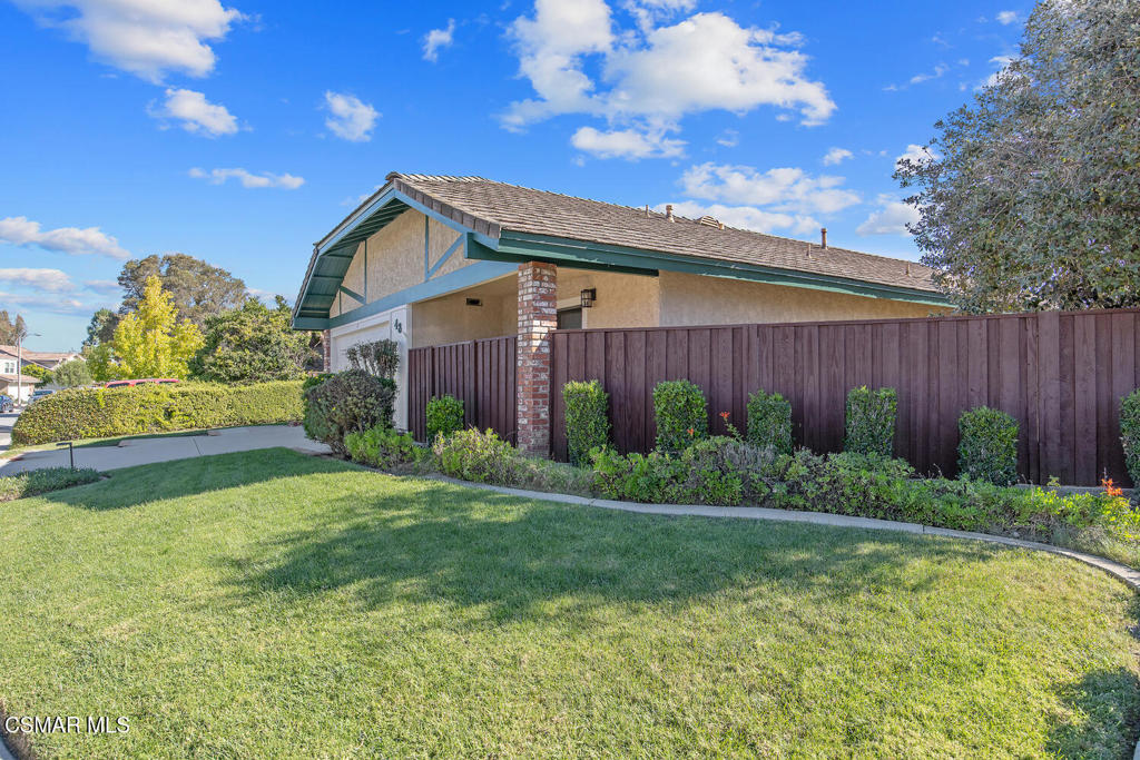 Shadow Run/Borchard-155 - 1000712 - Residential