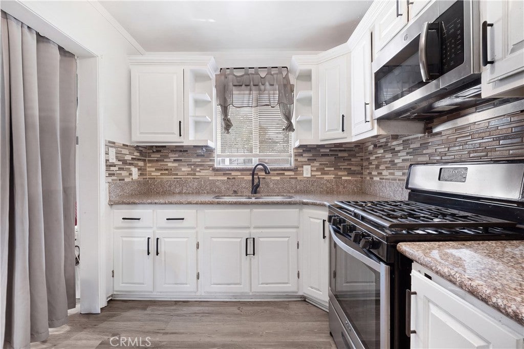1438 S Woods
