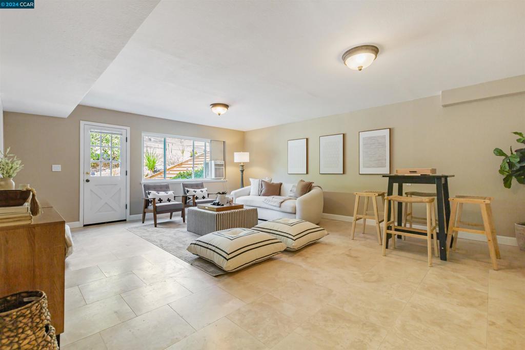 JOAQUIN RANCH - Residential