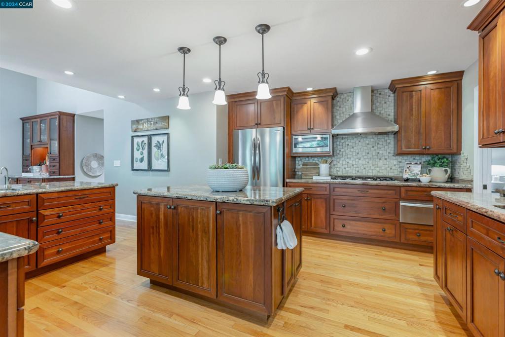 JOAQUIN RANCH - Residential