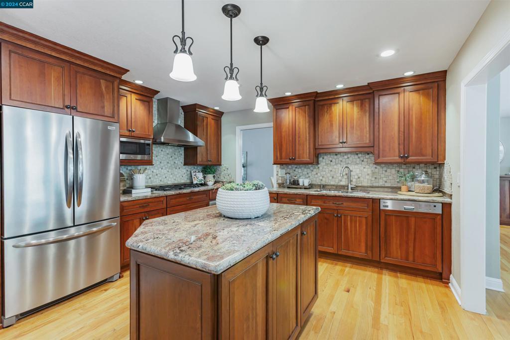 JOAQUIN RANCH - Residential