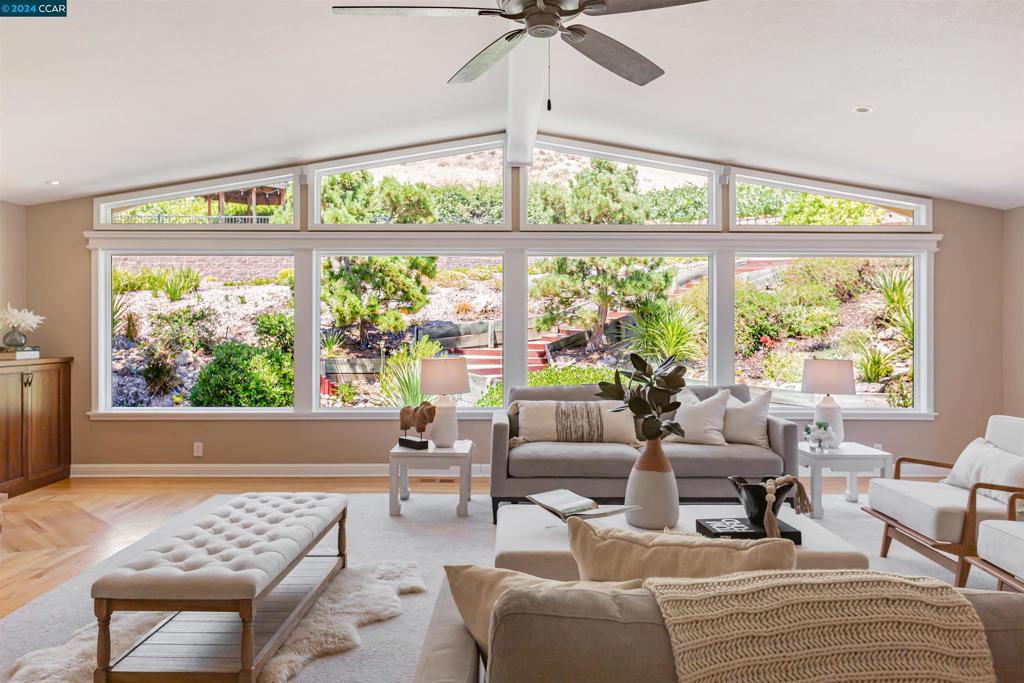 JOAQUIN RANCH - Residential