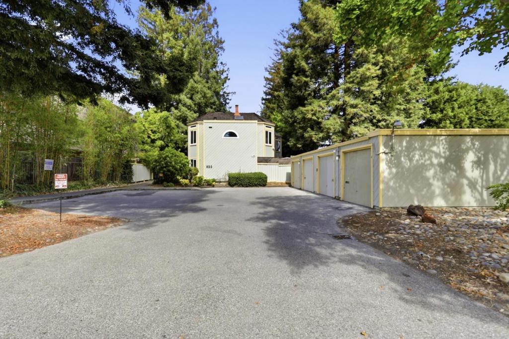 620 Mariposa Avenue 4