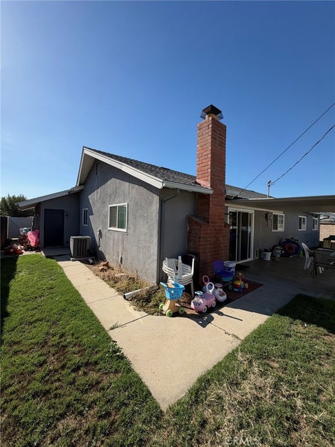 Tiny photo for 4153 Stotts ST, Riverside, CA 92503 (MLS # IV26230639)