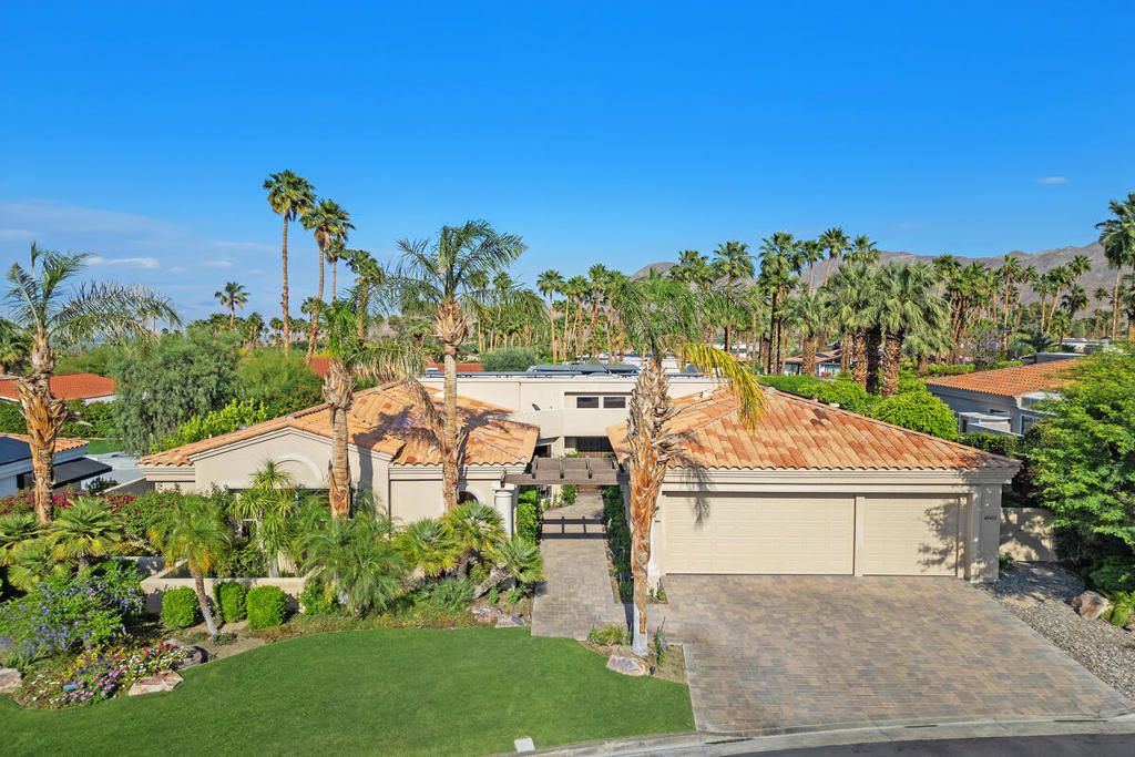 Photo of 48400 Mirador Court, Palm Desert, CA 92260 (MLS # 219138438DA)