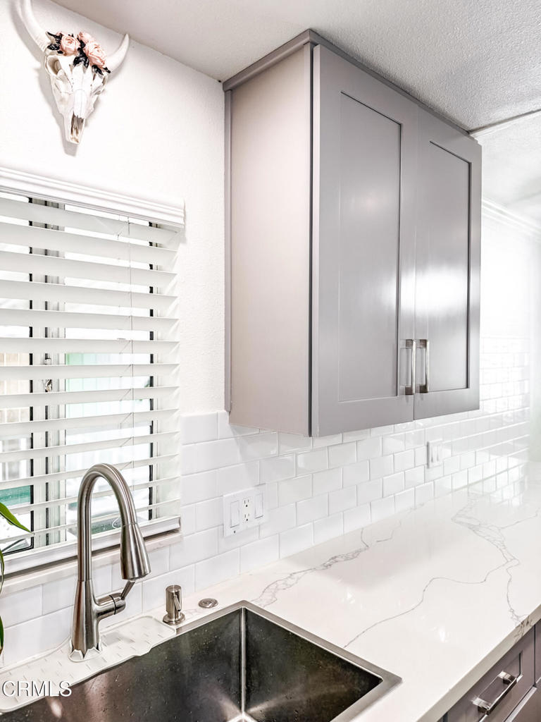 Silver Wheel MHP - 037009 - Manufactured In Park