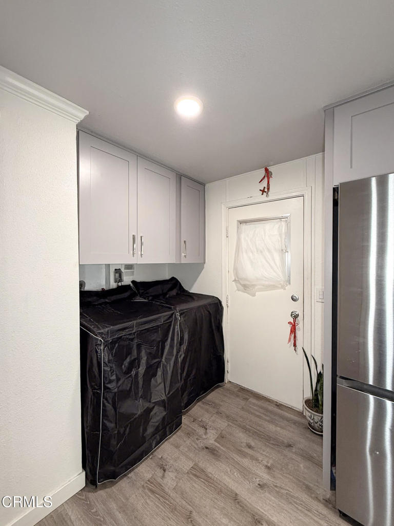 Silver Wheel MHP - 037009 - Manufactured In Park