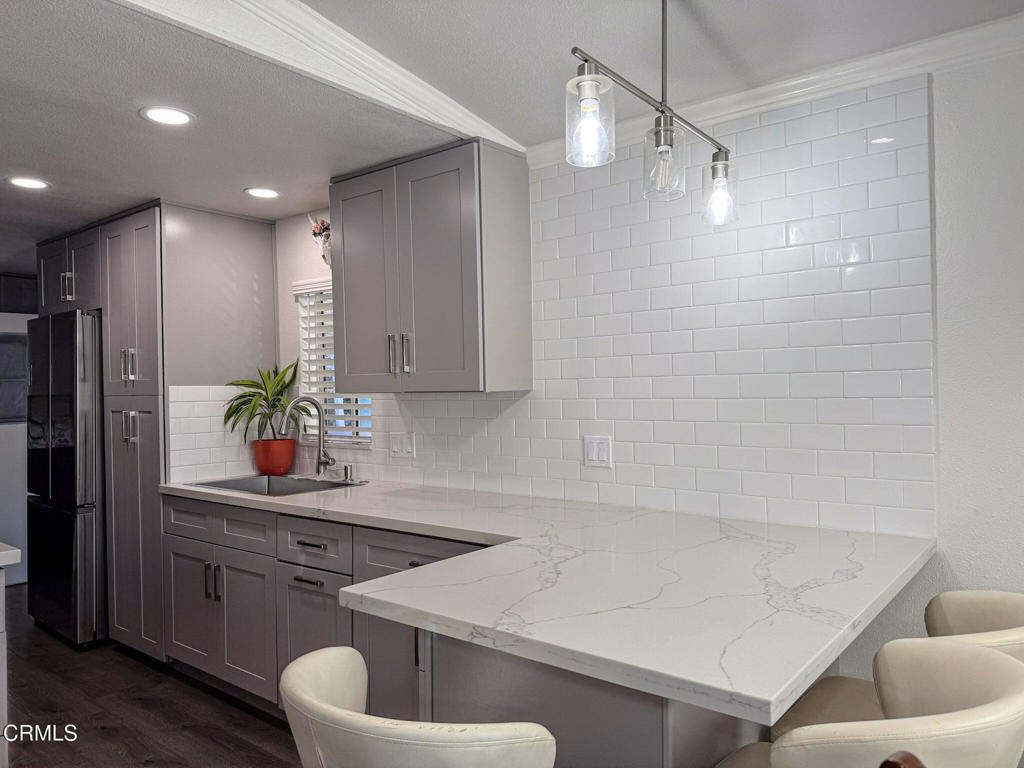 Silver Wheel MHP - 037009 - Manufactured In Park