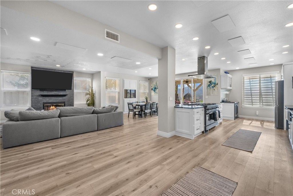 Photo of 18554 Olympian Ct. Ct, Canyon Country, CA 91351 (MLS # SR26026450)